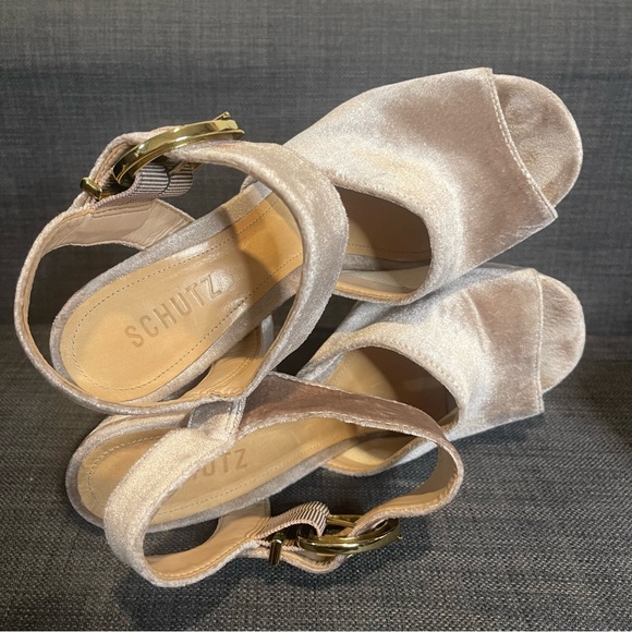 Schutz Thaise Pink Velvet Platforms - Picture 9 of 12